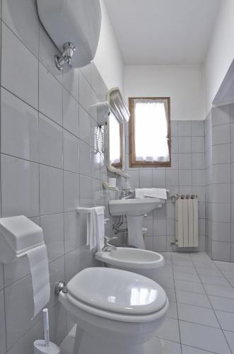 Hotel Valentini Inn Foligno Extérieur photo
