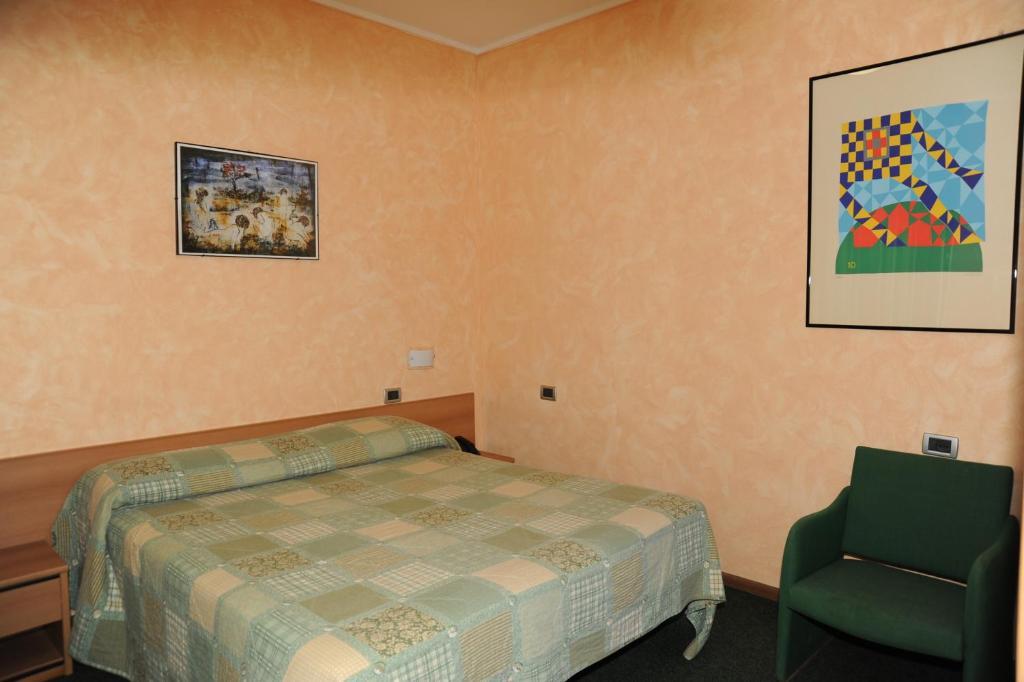 Hotel Valentini Inn Foligno Chambre photo