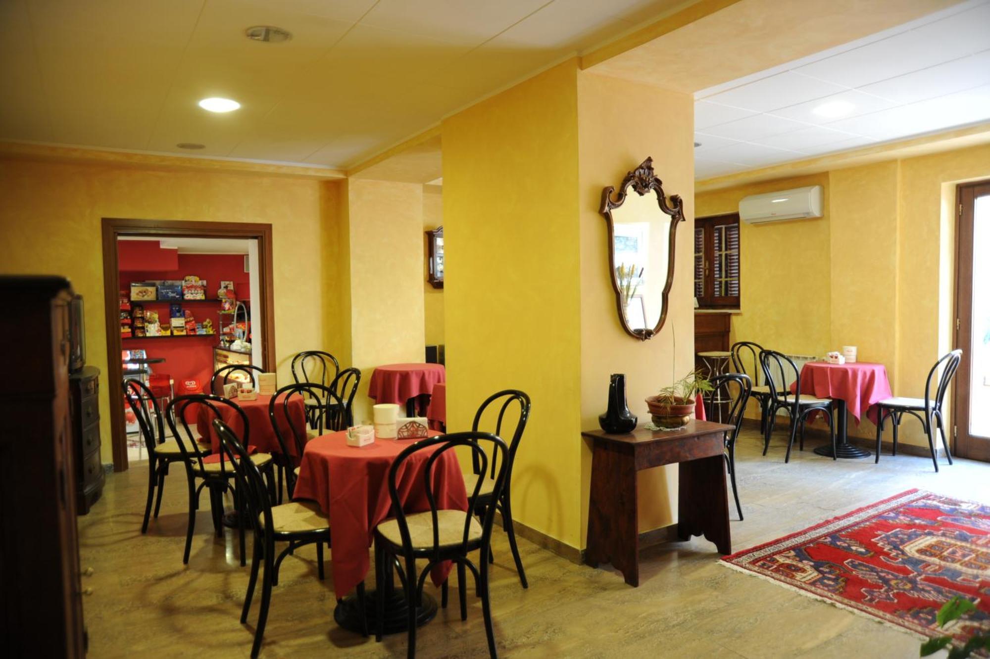 Hotel Valentini Inn Foligno Extérieur photo